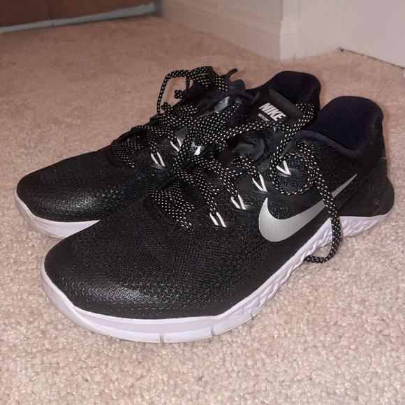 Black Nike Metcon Training Shoes | Women’s size 7.5 - Picture 1 of 5